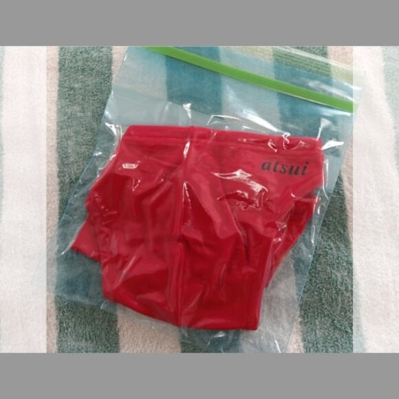 VINTAGE "ATSUI" SWIM BRIEF, < 1" SIDES, RED, SIZE "S" (30") - Picture 8 of 8